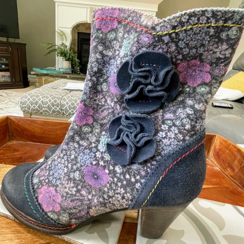 L’Artiste by Spring Step Women's Simonetta Boot